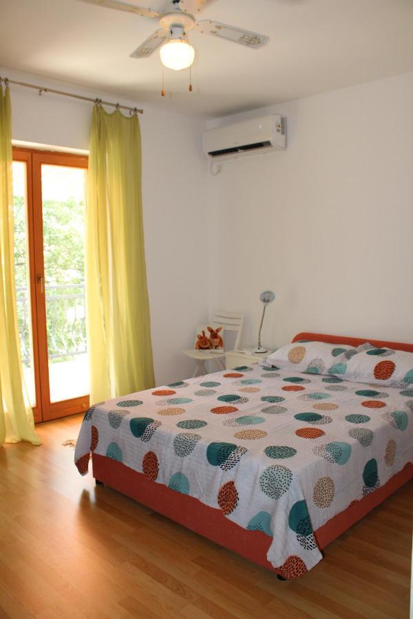 Apartment Noel Sveti Vid-Miholjice Exterior foto